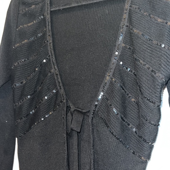 Top - Picture 3 of 10